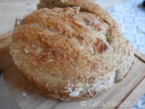 Recept på bröd i gjutjärnsgryta Bröd i gjutjärnsgryta