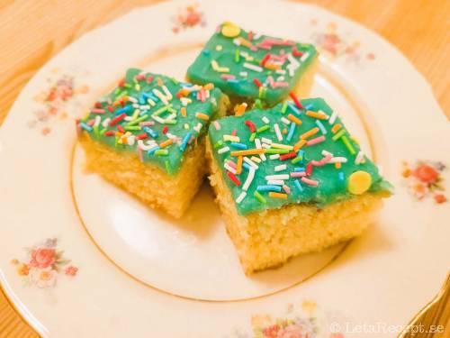 Långpannekaka med glasyr